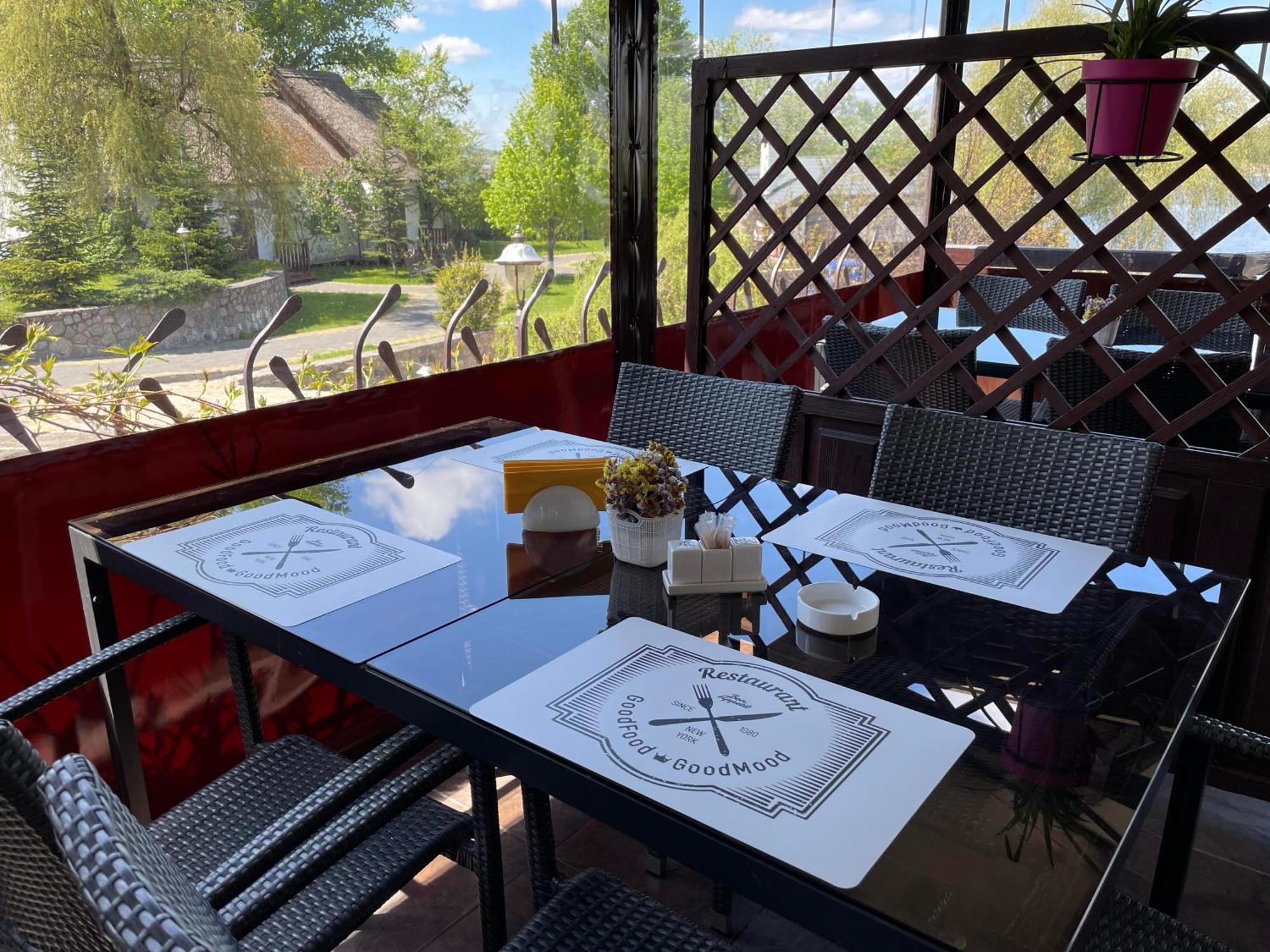 Mayak Resort Kam'yani Potoky Екстериор снимка